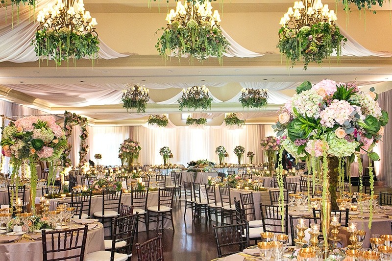 Декор зала на свадьбу: интересные идеи | Свадебный блог агентства МАРТ